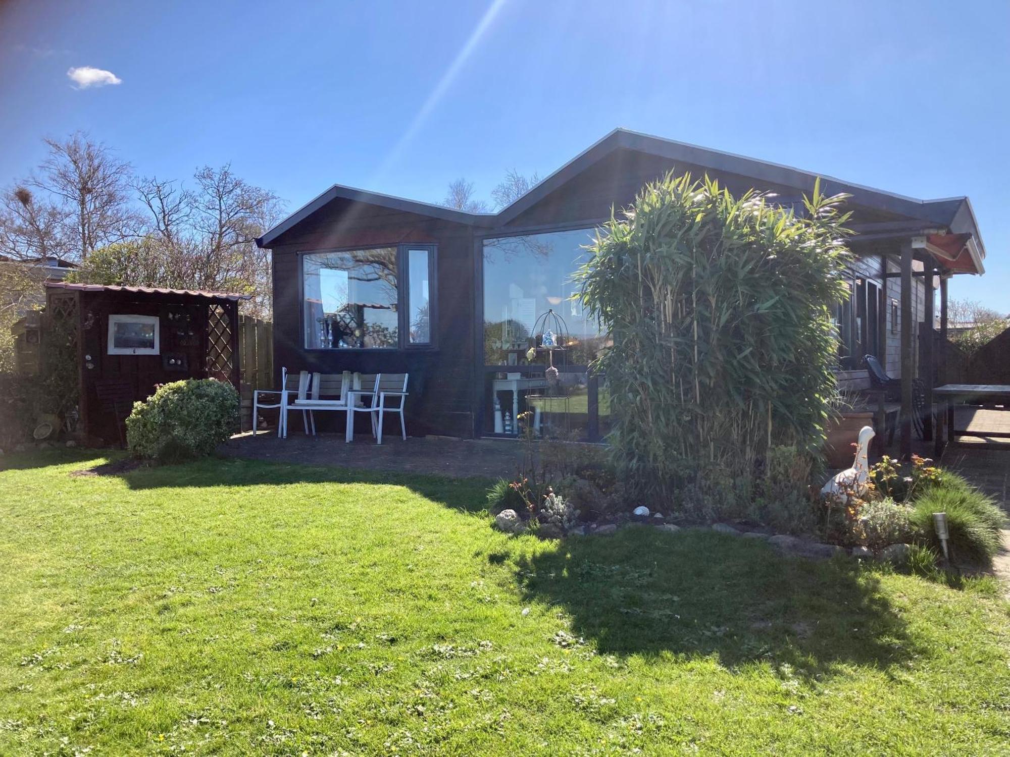 House Marijke With Winter Garden And Direct Access To The Lauwersmeer Anjum Экстерьер фото